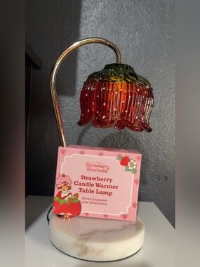 Strawberry Shortcake Glass Flower Candle Warmer- Red & Green